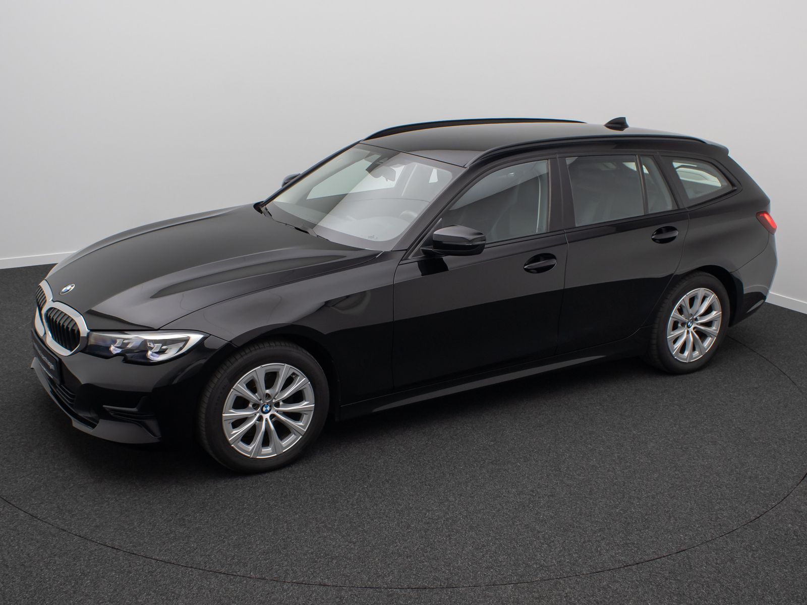 Fahrzeugabbildung BMW 320d Stop&Go Lenkradhzng LED Sportsitz M Sport