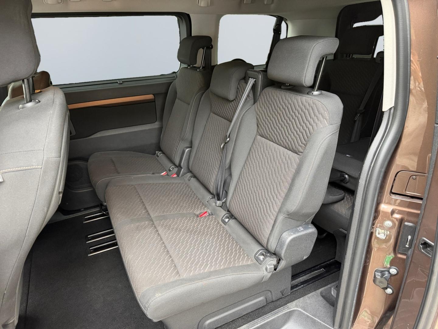 Toyota Proace Verso 2.0 D-4D L1 Team D *Navi*CAM*SHZ*LM