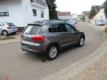 Volkswagen Tiguan - 5