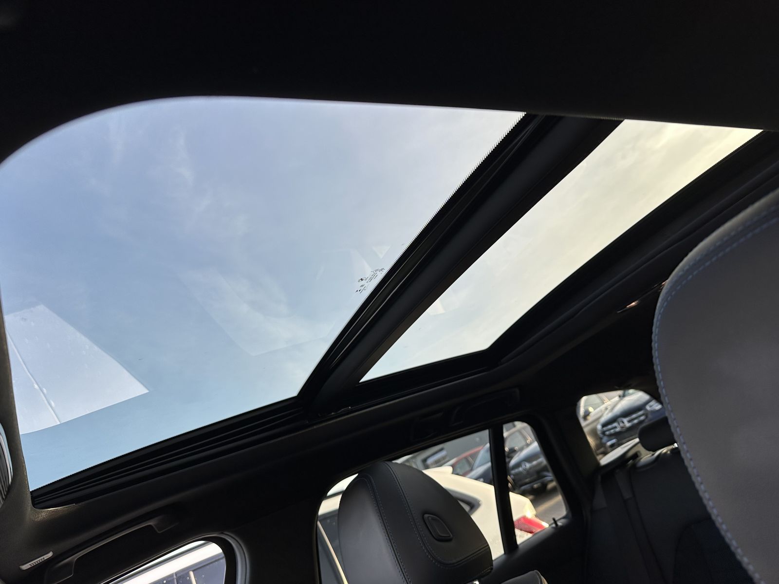 Fahrzeugabbildung BMW 330e Touring M-Sport NAV+LED+PANO+19ZO+ALARM+1HD