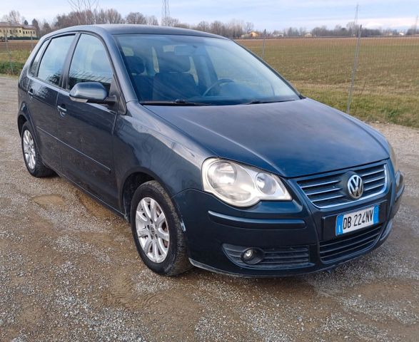 Volkswagen Polo 1.4/80CV TDI 5p. Sportline