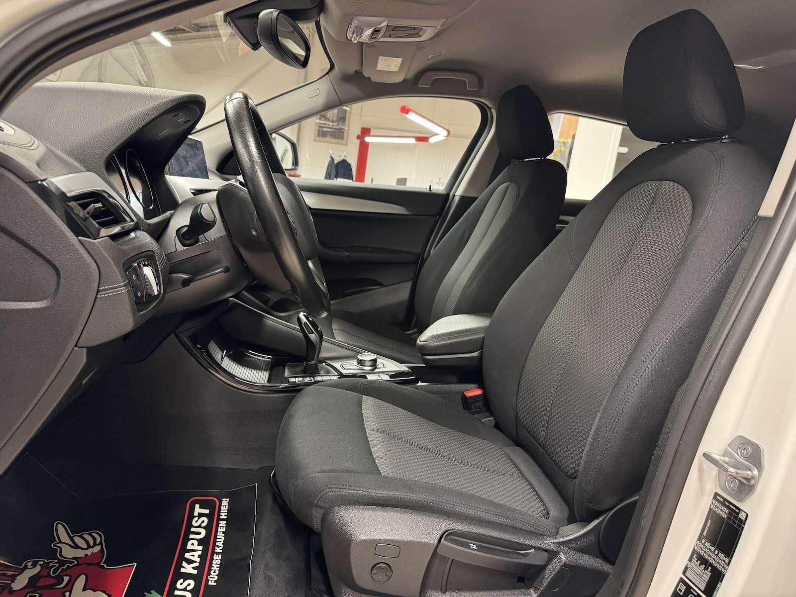 Fahrzeugabbildung BMW X2 xDrive 20i /LED/Navi/Ahk/VZE/Park-Ass 141 ...