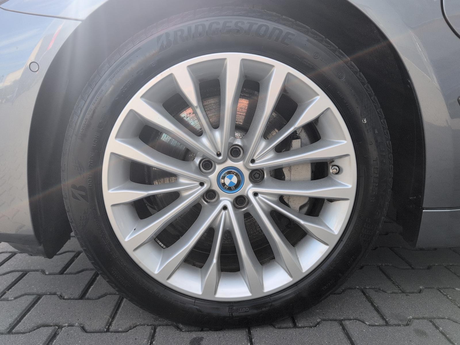 BMW 530 e T. Luxury Line LC-PROF+LEDER+AHK+LED+KAMER