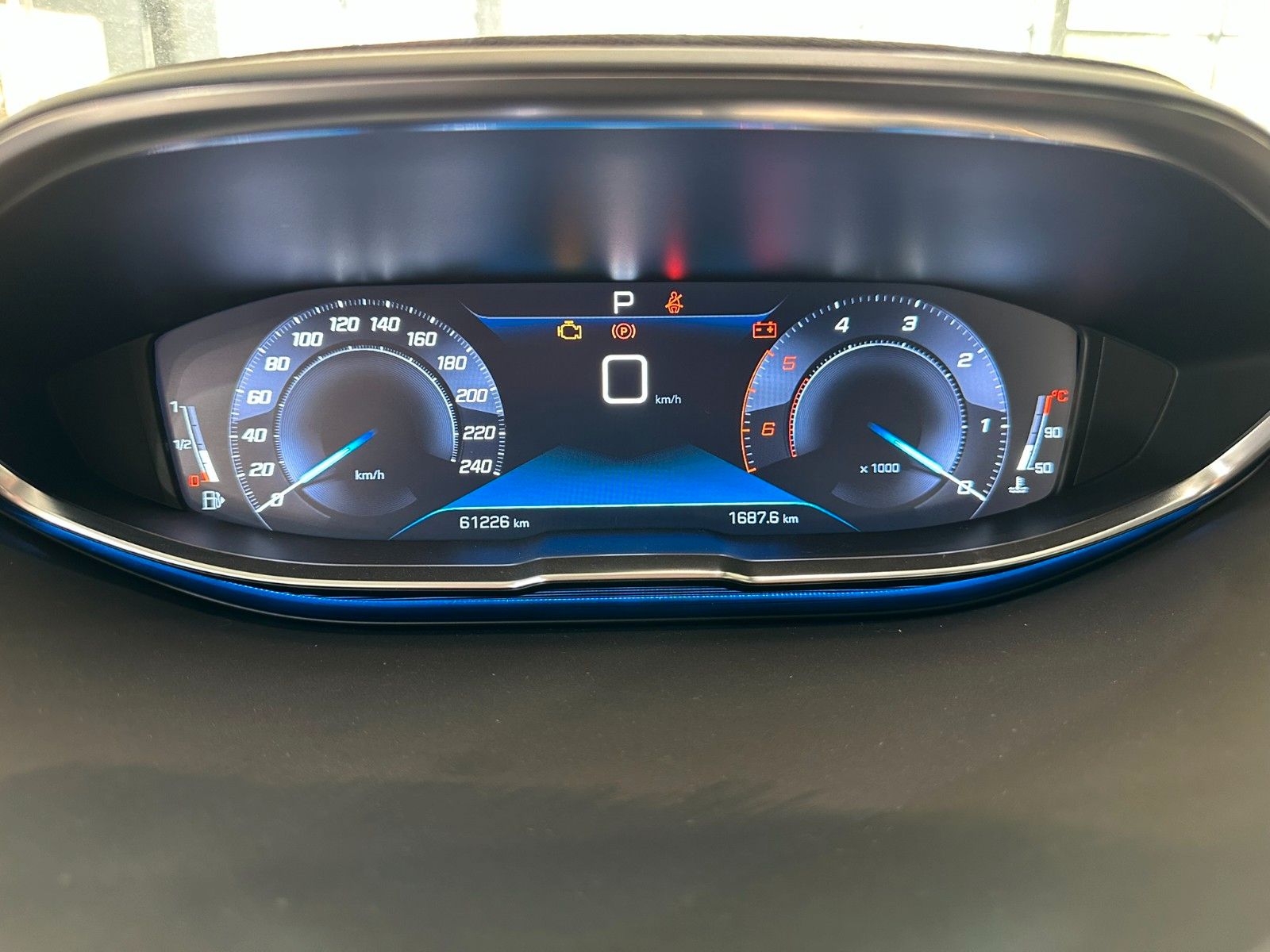 Fahrzeugabbildung Peugeot 5008 Active 1.5D NAVI/LED/PDC/TEMPOMAT