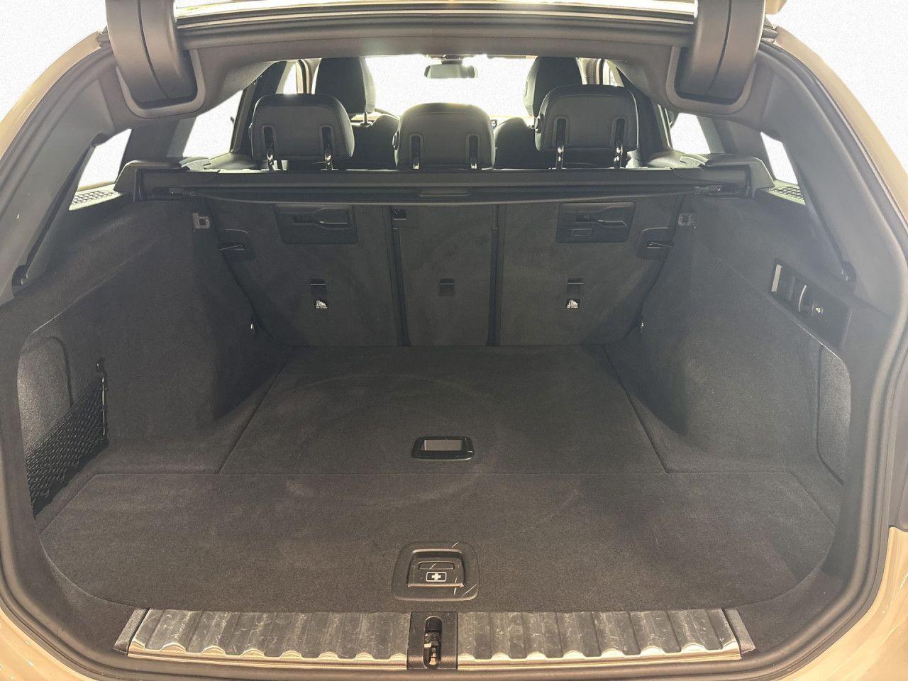 BMW 318d Touring AHK,HUD,AdLED,Stop&Go,DA,SpoSi,KAM foto 16