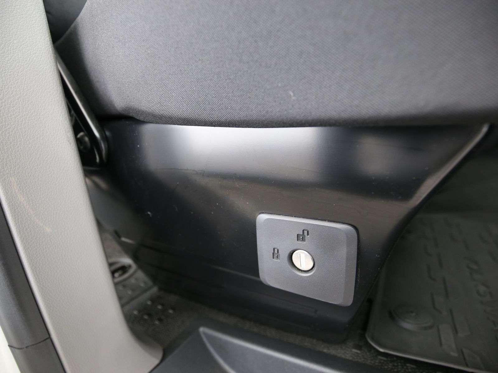 Volkswagen T6 Kombi - Bild 16