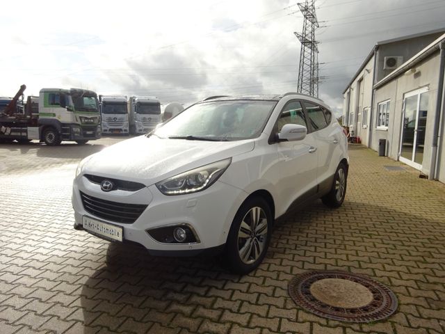 Hyundai ix35/PANORAMA/PDC/KEYLESSGO/AHK/PARKASSIST