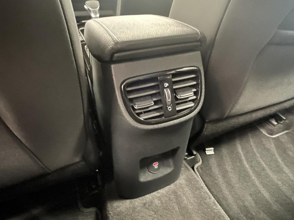 Kia Ceed SW 1.5 T-GDI DCT Spirit