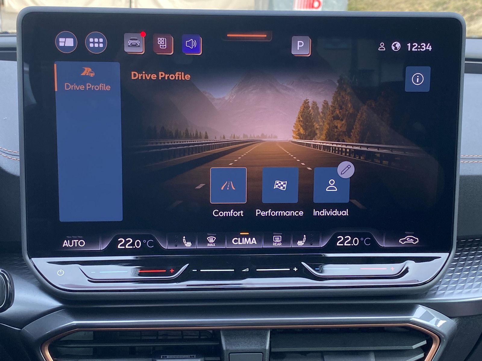 Fahrzeugabbildung CUPRA Formentor 1.5 eTSI DSG *Winterpaket