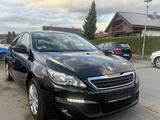 Peugeot 308 SW Active*NAVI*NEU*TÜV* KLIMA* PS110*AHK* - gebrauchte Peugeot 308 aus dem Jahr 2017