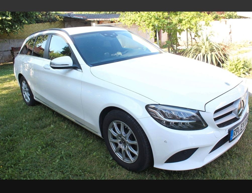 Image of Mercedes-Benz C 220