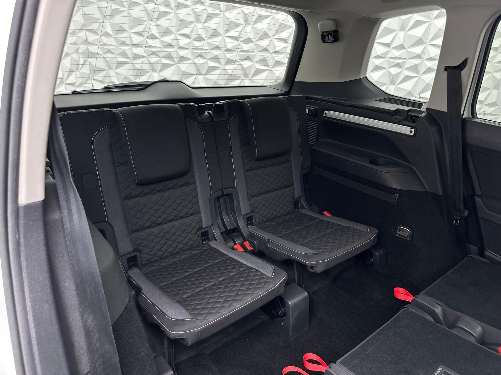 Fahrzeugabbildung Volkswagen TOURAN 1.5 TSI JOIN/7-SITZE/AHK/ACC/RCAM/NAV/DSG