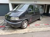 Volkswagen T4 Bestattungswagen auf Kombi Basis - schwarze Volkswagen T4 andere