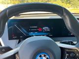 BMW iX xDrive40 Sportpaket|22"|AHK|Pano|Head-Up|360° - BMW iX von privat