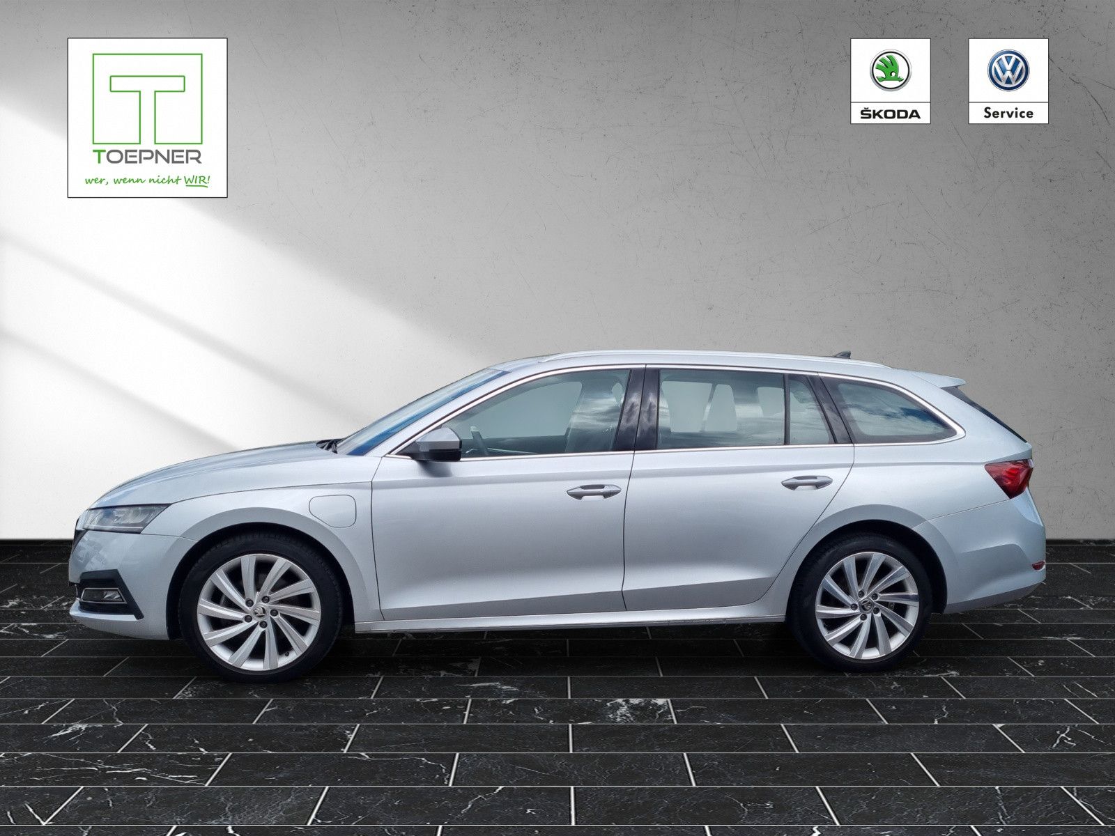 Fahrzeugabbildung SKODA Octavia Combi Style 1,4 TSI DSG iV Navi ACC PDC