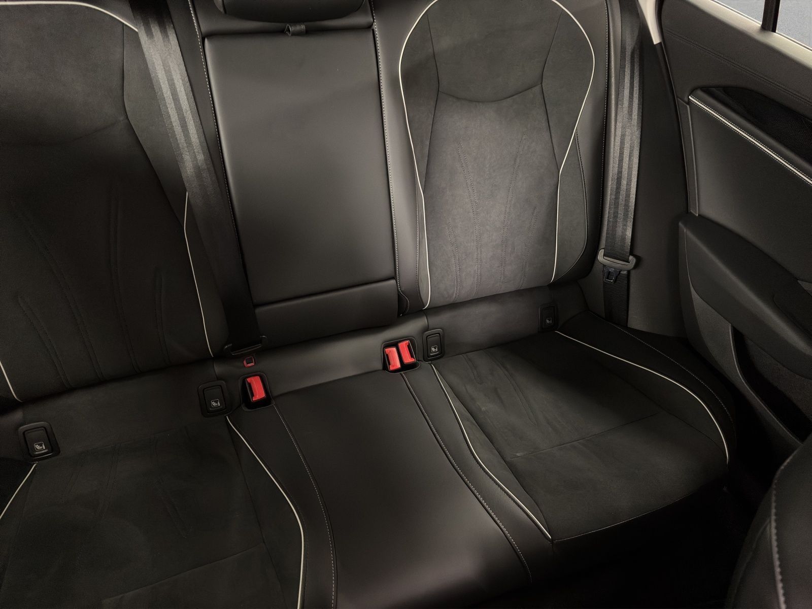 Volkswagen Passat Variant - Bild 18