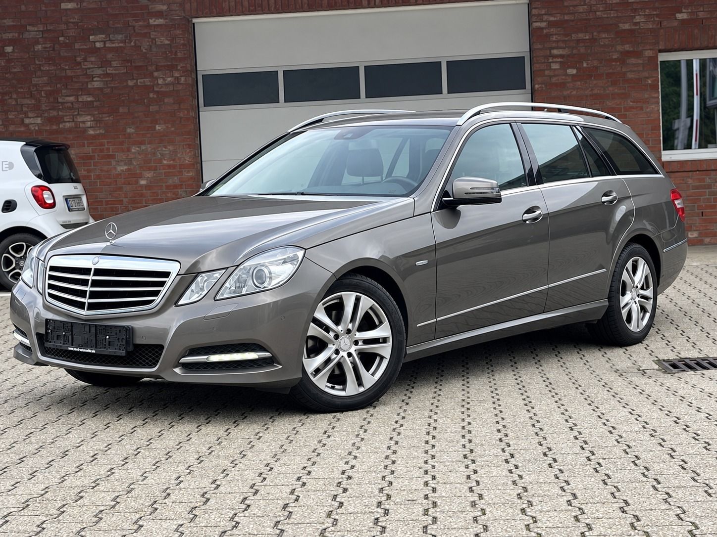 Mercedes E 200 - 1