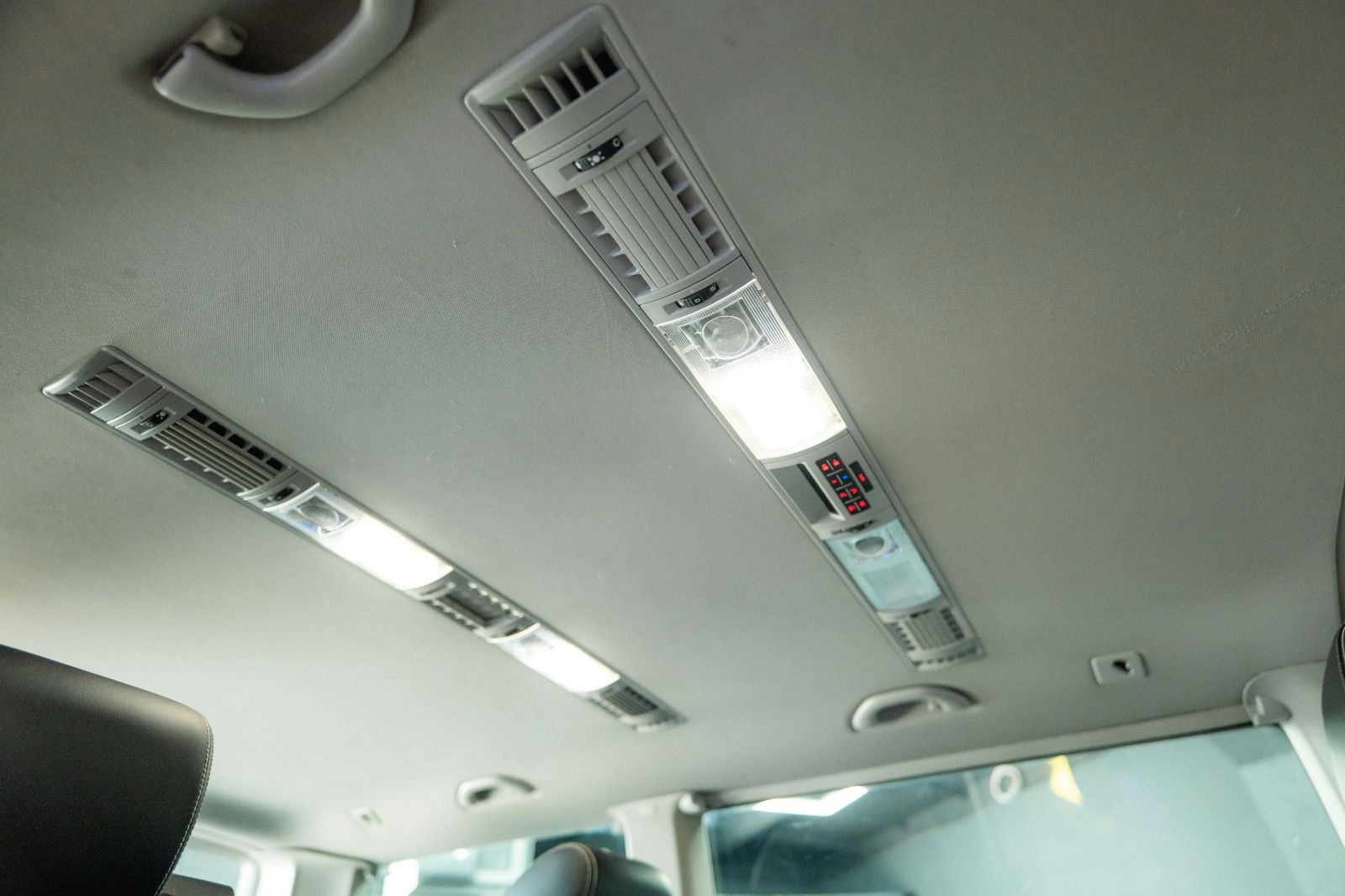 Fahrzeugabbildung Volkswagen T6 Multivan Edition 30 4Motion Sport *LED*Kamera