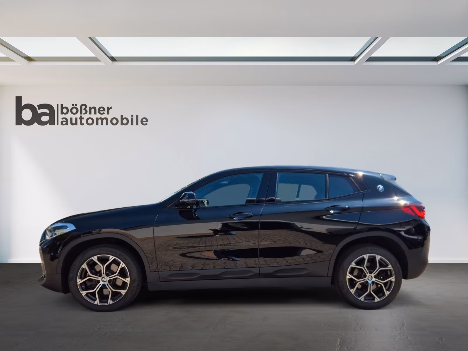 BMW X2 xDrive 20i Advantage Plus LED/Sportsitze/AHK