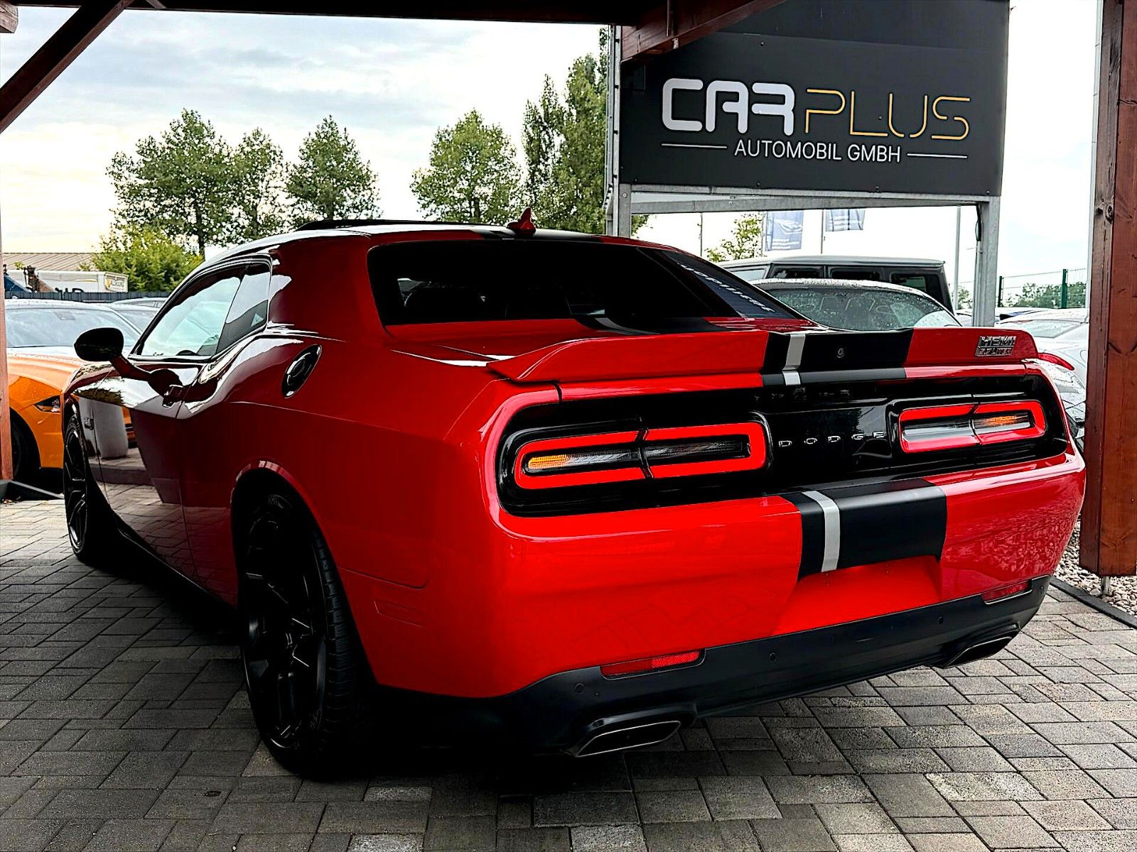 Fahrzeugabbildung Dodge Challenger 5.7 V8 Performance RED DEVIL *LED*