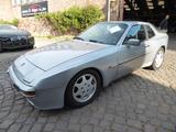 Porsche 944 - silberne Porsche 944