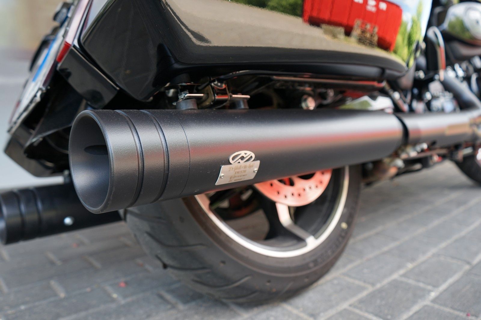 Fahrzeugabbildung Harley-Davidson Road Glide FLTRX 117 mit 26" Vorderrad JEKILL