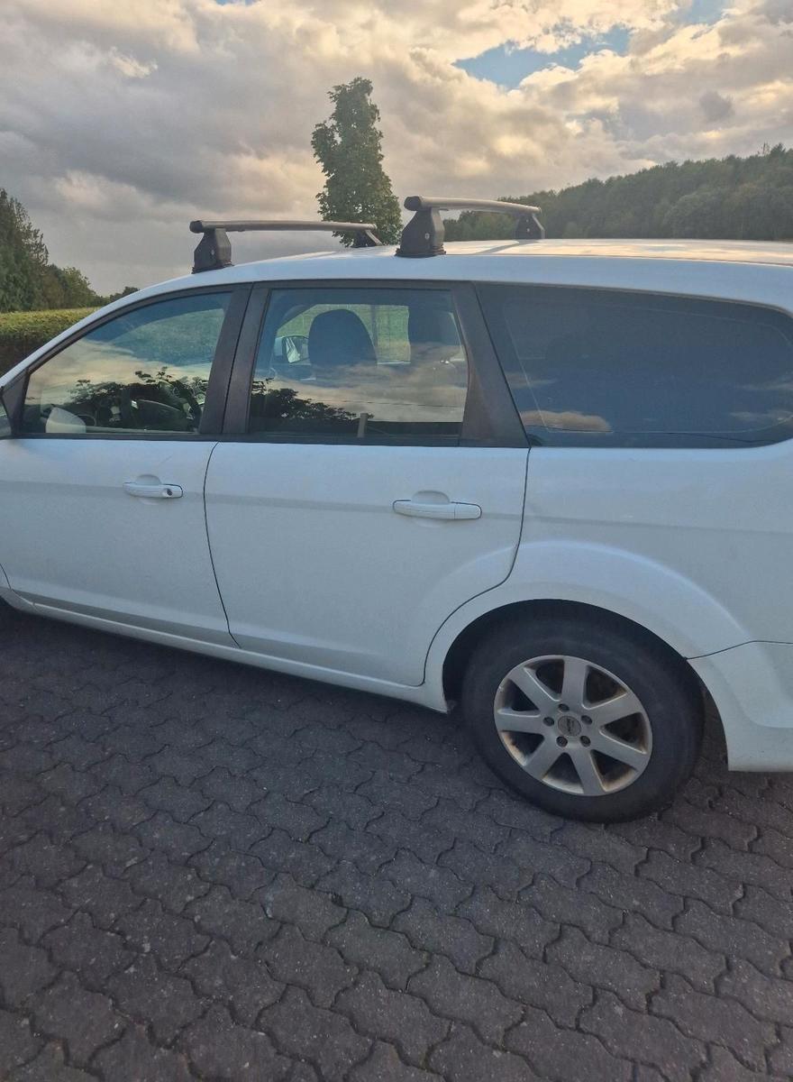 Ford Focus 2009 — двигун 101 HP (74kW)