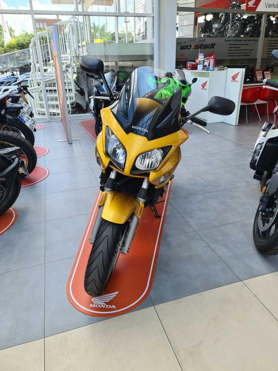 Honda CBF 1000 gold 18.300 km