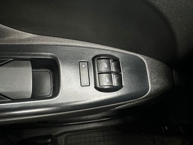 Fahrzeugabbildung Fiat Doblo Cargo Kasten >Schiebetüren R + L <