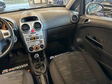 Opel Corsa D Satellite