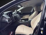 Jaguar XE Pure - Jaguar XE: Pure