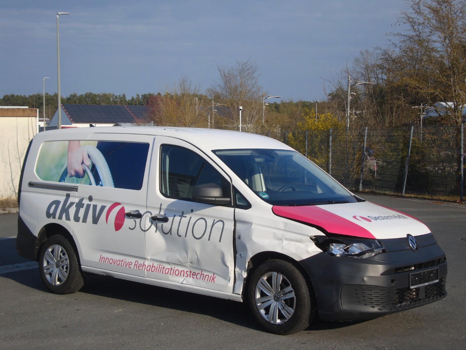 Volkswagen Caddy CARGO MAXI 2,0TDI 75kW*Kasten*NAV*PDC*1.Hd