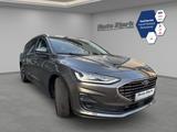 Ford Focus Turnier Titanium 1.0 Ecoboost Aut. NAVI AC - mit Benzin-Antrieb: Sitzheizung, Kombi, mit Klimaanlage