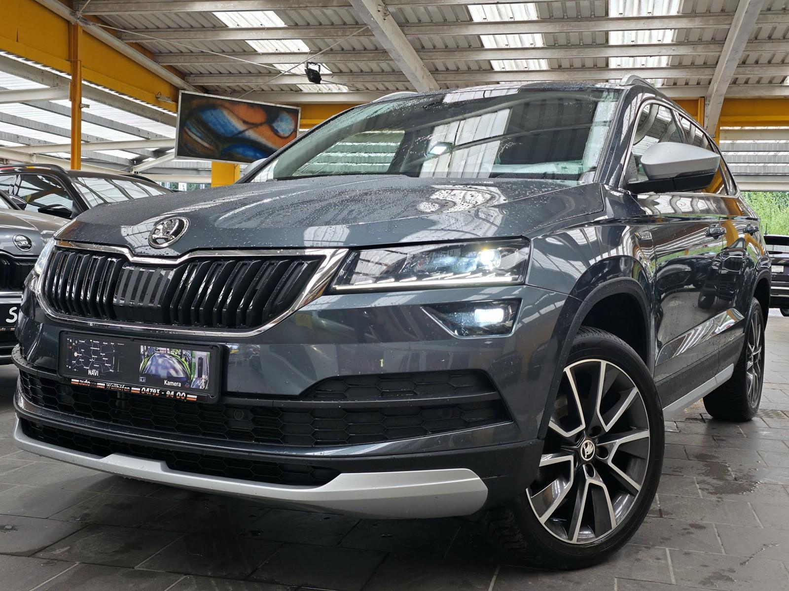 Skoda Karoq SCOUT 1,5 TSI Panorama el.Heckkl. 18" LED