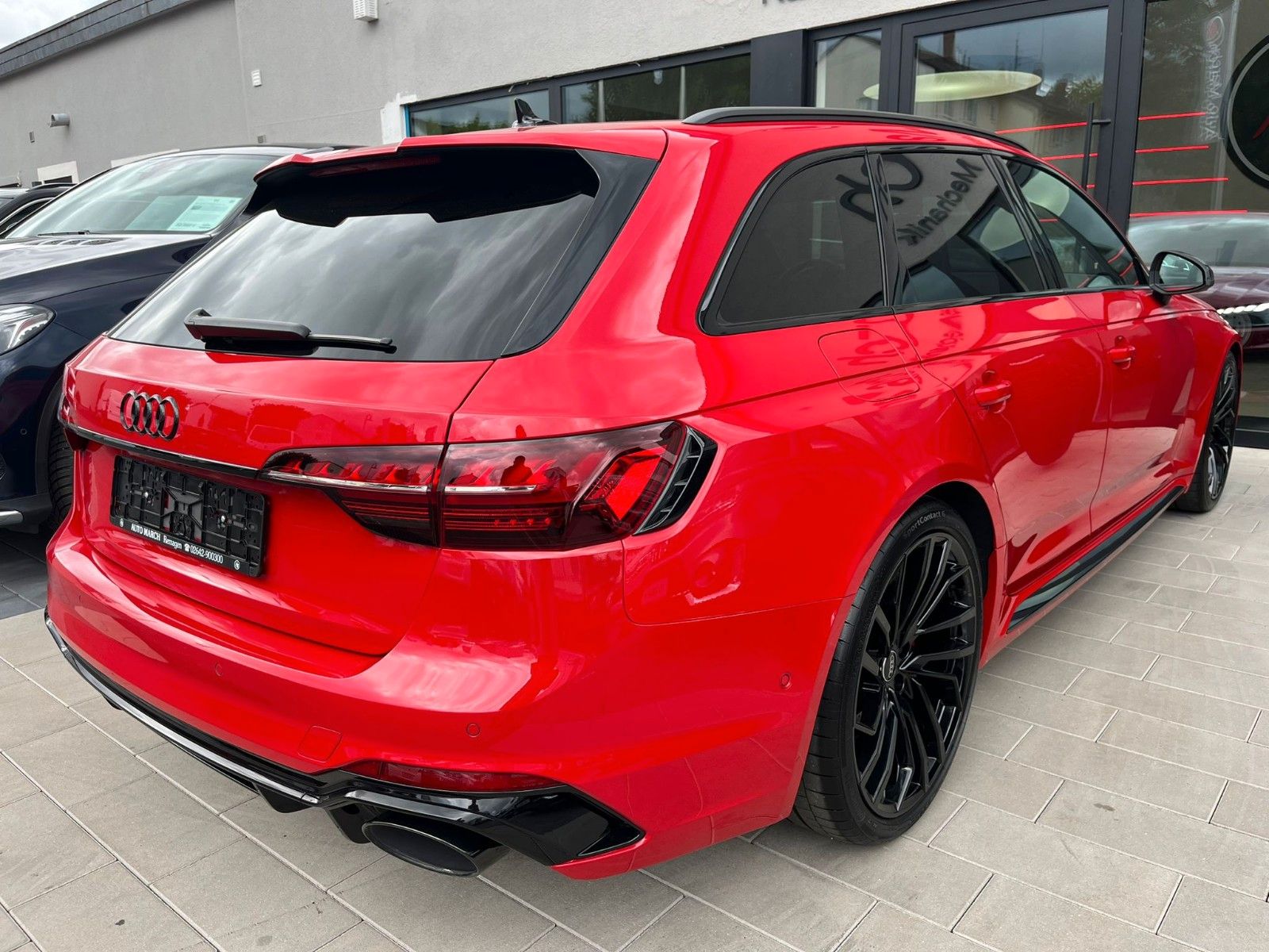 Fahrzeugabbildung Audi RS 4 Avant 2.9 TFSI quattro*Dynamic*Matrix*360°*