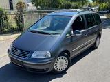Volkswagen Sharan 2.0 TDI Trendline * NAVI * - gebrauchte VW Sharan aus dem Jahr 2008