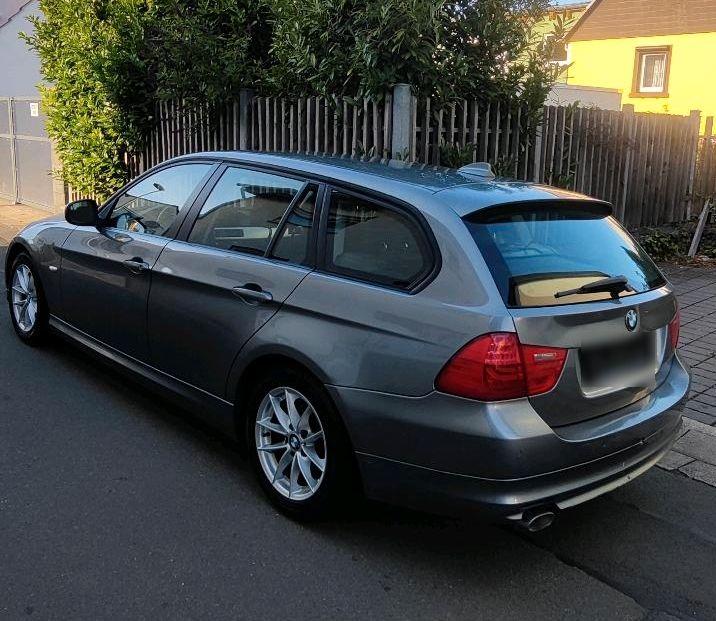 BMW 320 2012 — photo 6