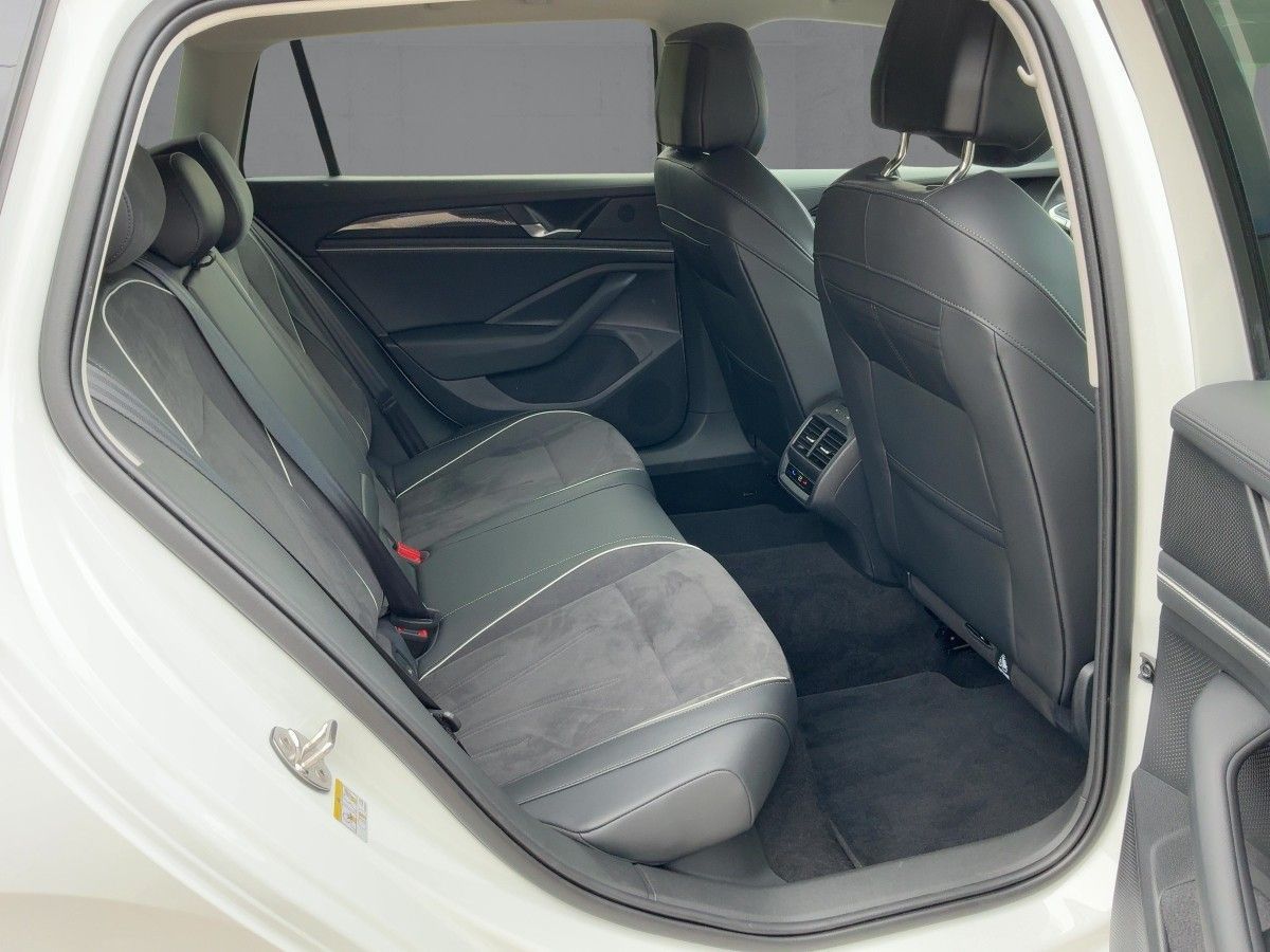 Volkswagen Passat Variant - Bild 13