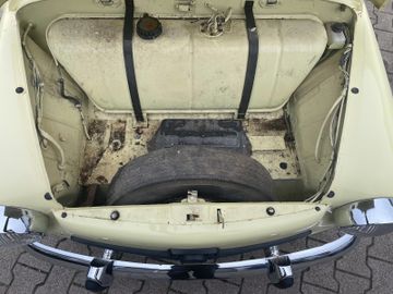 Seat 600-L Turismo *mtl. 95€*