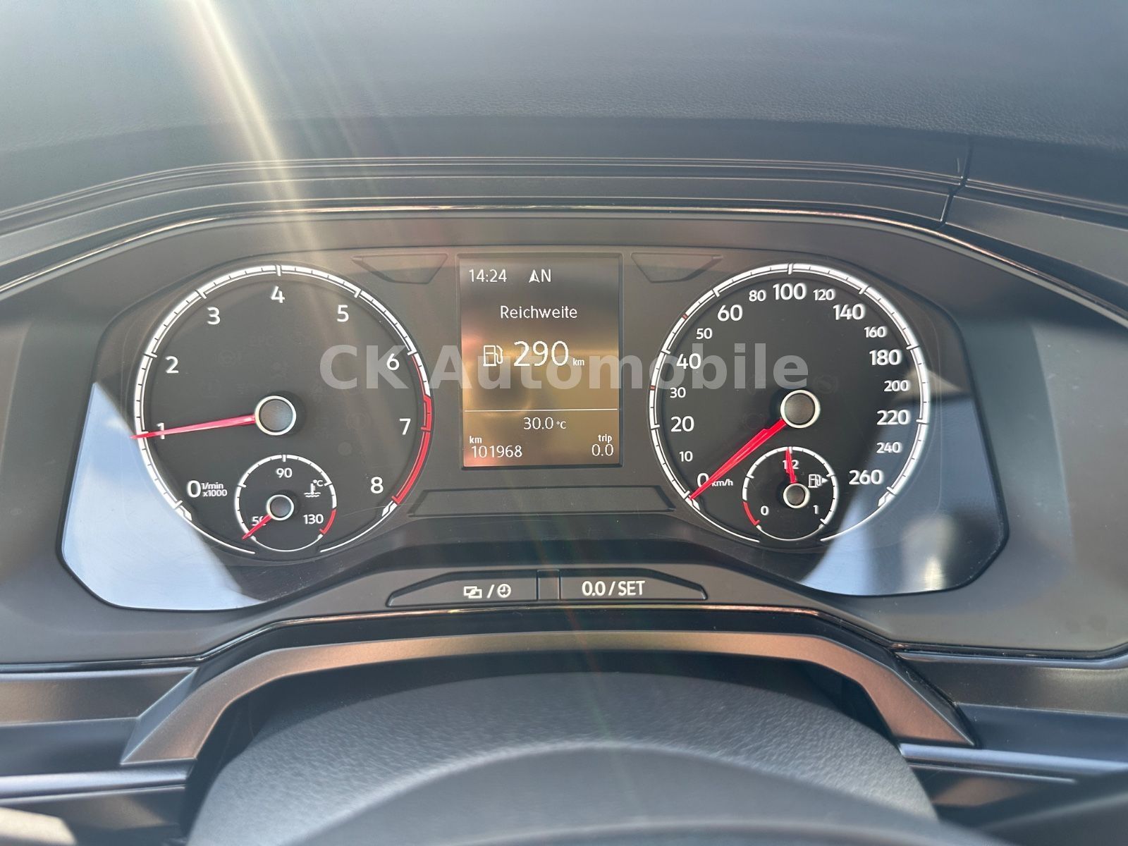Fahrzeugabbildung Volkswagen Polo VI Trendline 1.0 BMT/Klima/Navi/PDC