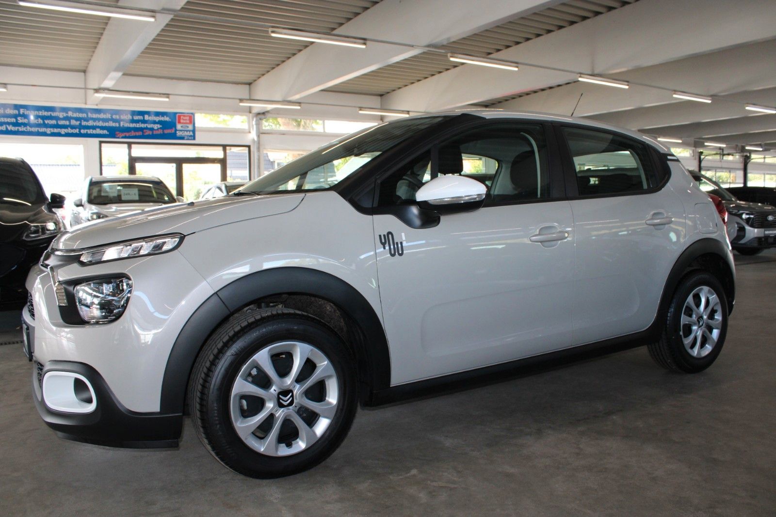 Fahrzeugabbildung Citroën C3 PureTech YOU! 5-trg LED KLIMA PDC DAB Touch