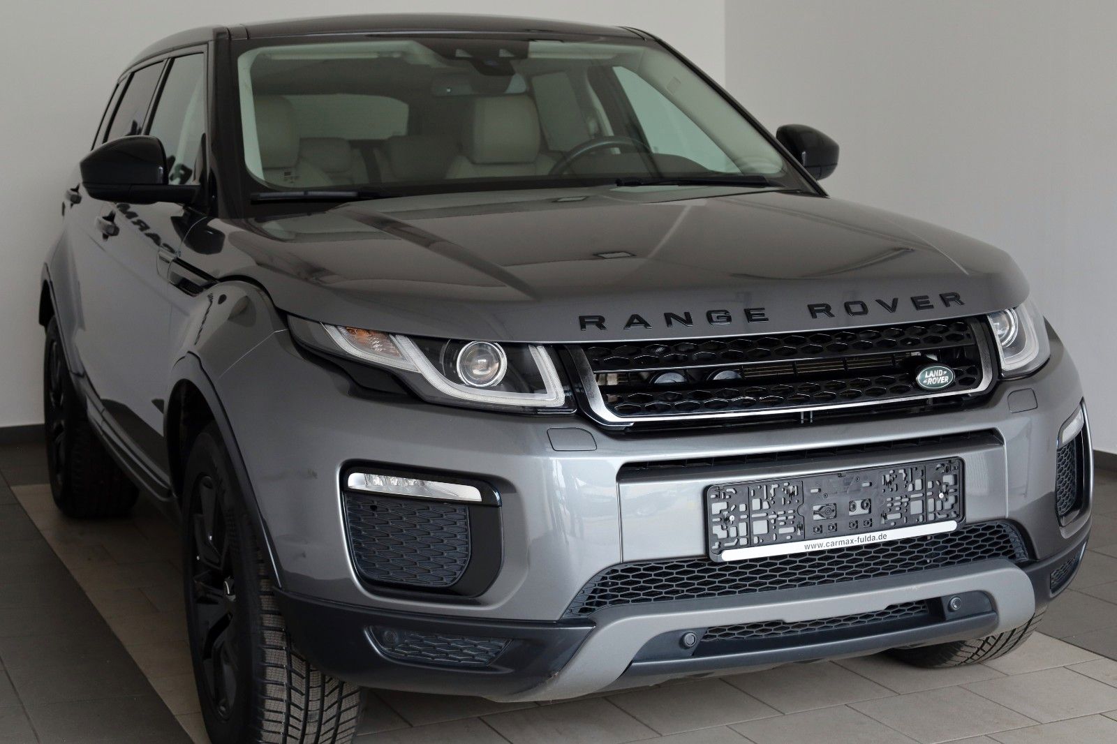 Fahrzeugabbildung Land Rover Range Rover Evoque AWD Automatik,Leder,Navi,SHZ