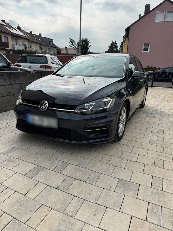 Image of Volkswagen Golf