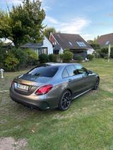 Mercedes-Benz C 220 d 4MATIC AMG LINE Pano  - Mercedes-Benz C 220 mit Diesel-Antrieb: Panorama-Dach, Limousine