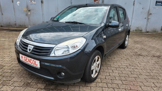 Dacia Sandero Laureate