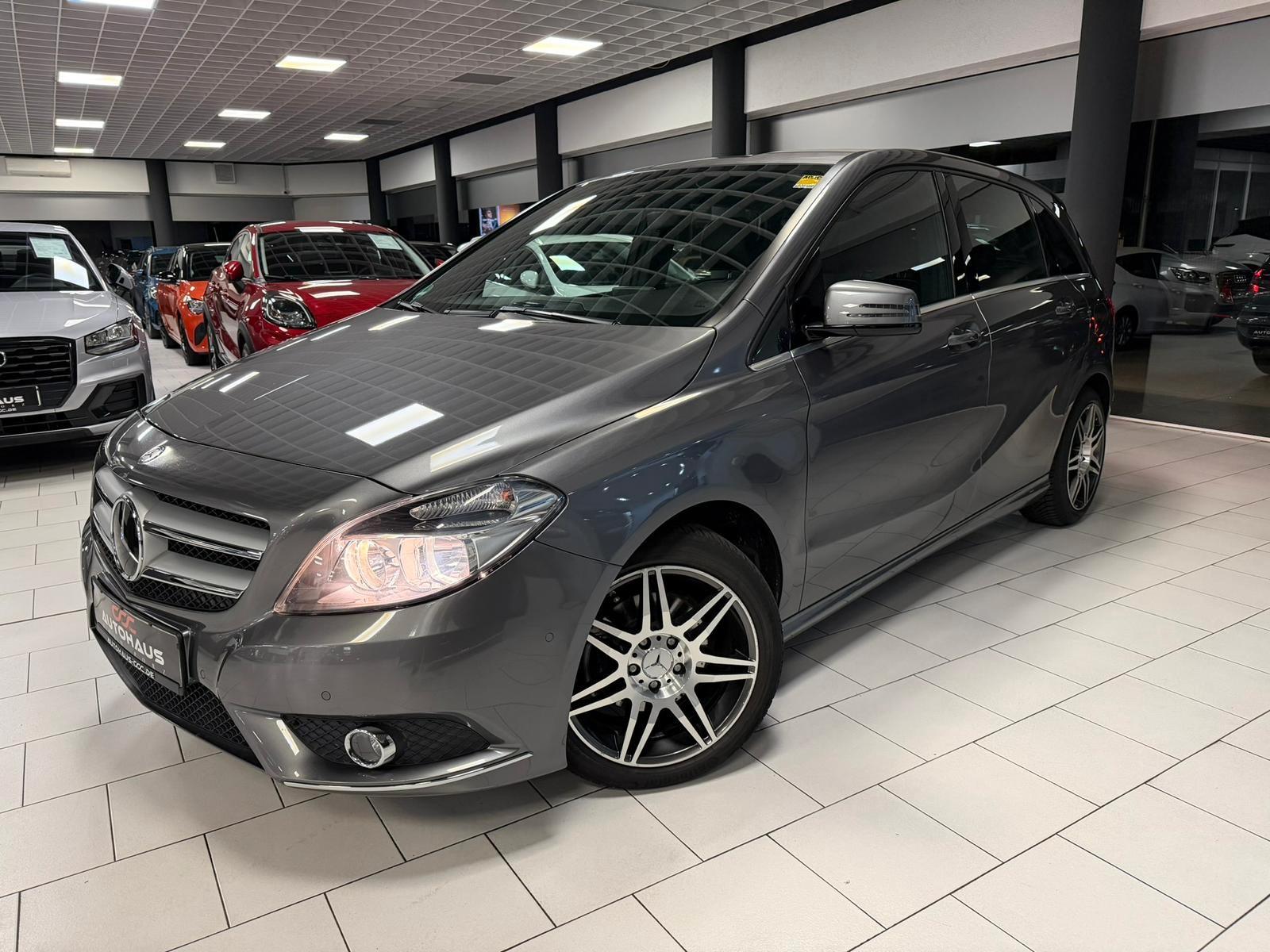 Mercedes-Benz B 180|NAVI|TEMPOMAT|SHZ|PDC V+H| Nur 49TKM