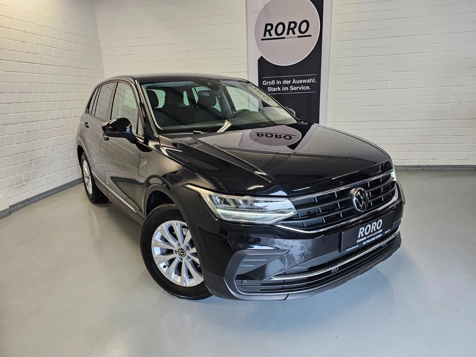 Volkswagen Tiguan Basis 2.0 TDI ACC Automatik 1.Hand SH foto 5