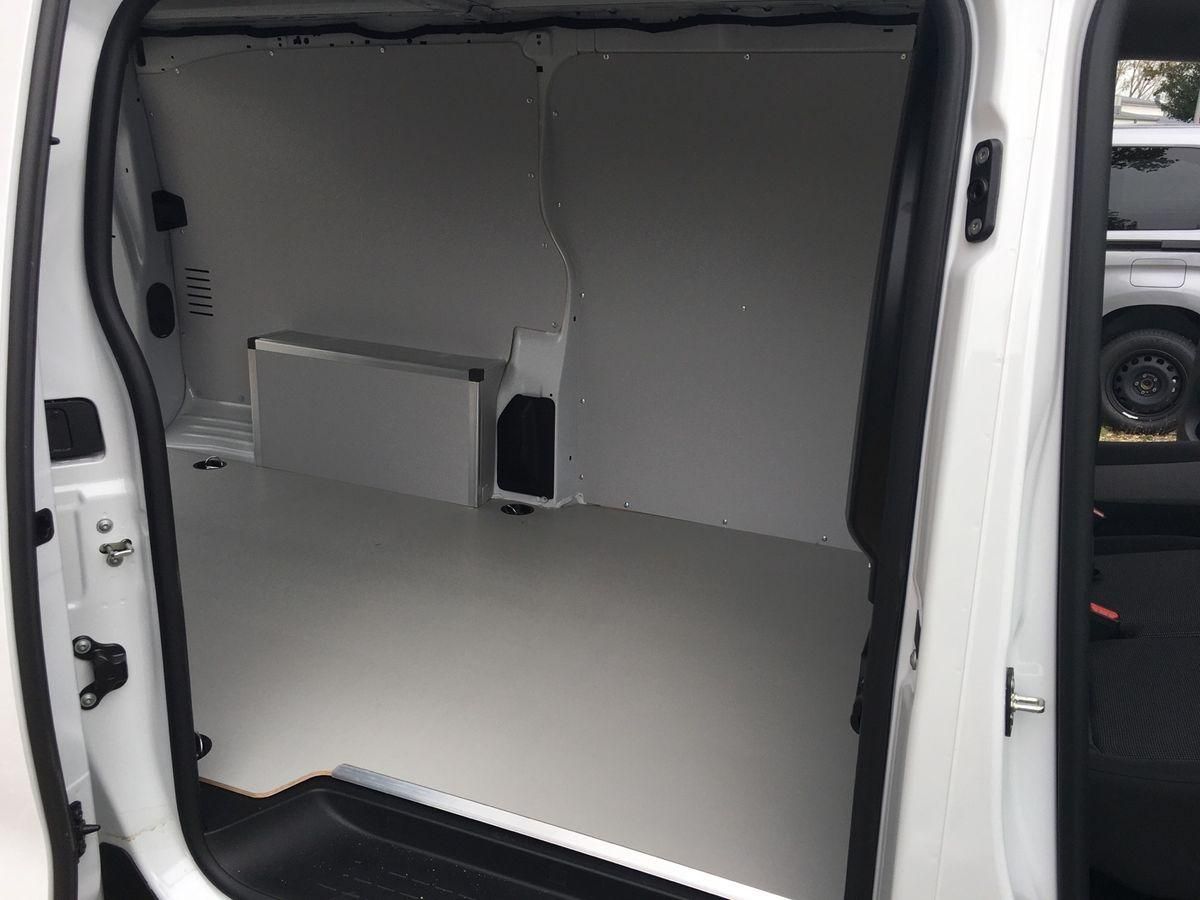 Fahrzeugabbildung Fiat Scudo L3 Kastenwagen 145 MT6