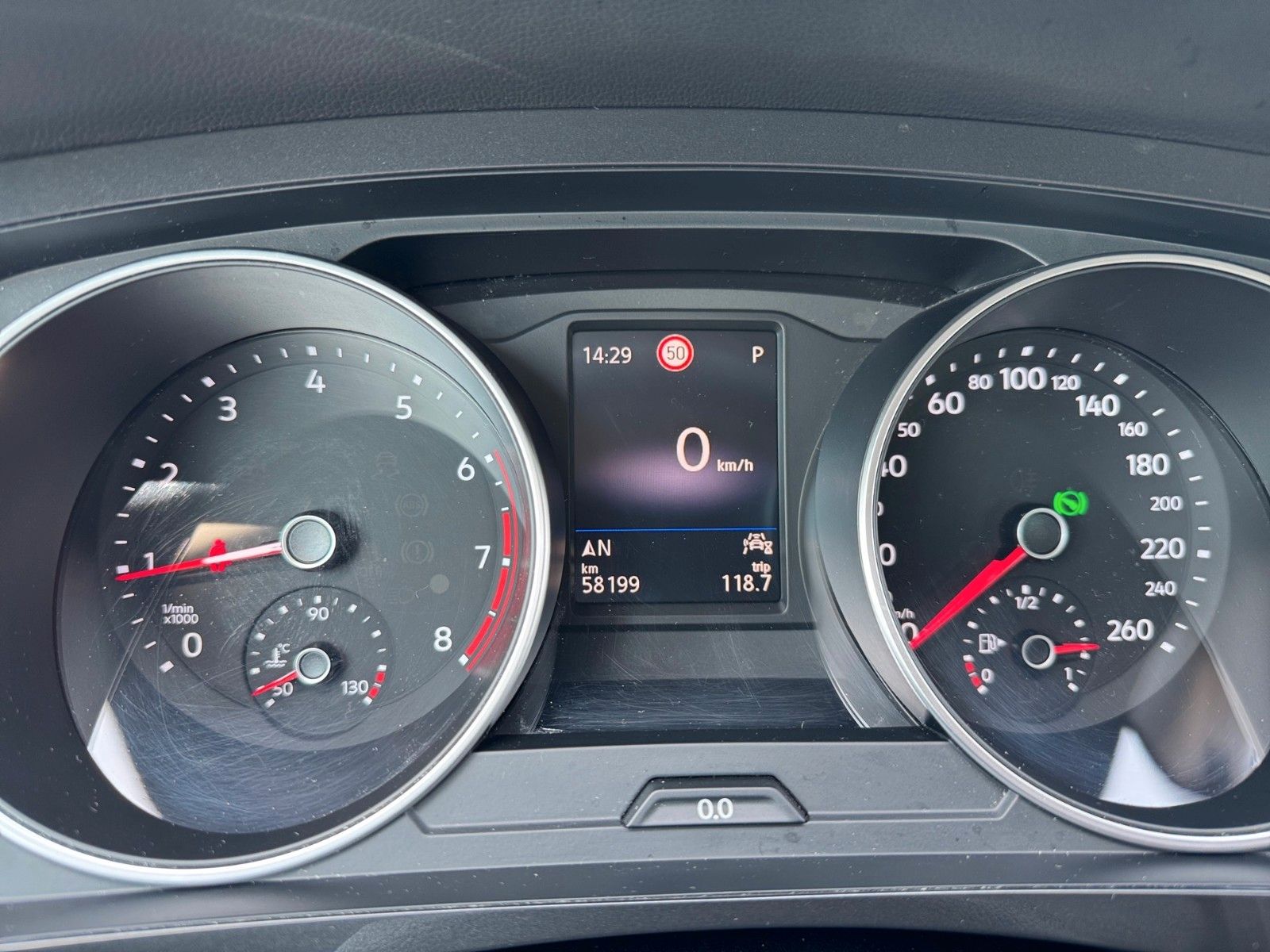 Fahrzeugabbildung Volkswagen Tiguan Life ACTIVE 1.5 TSI