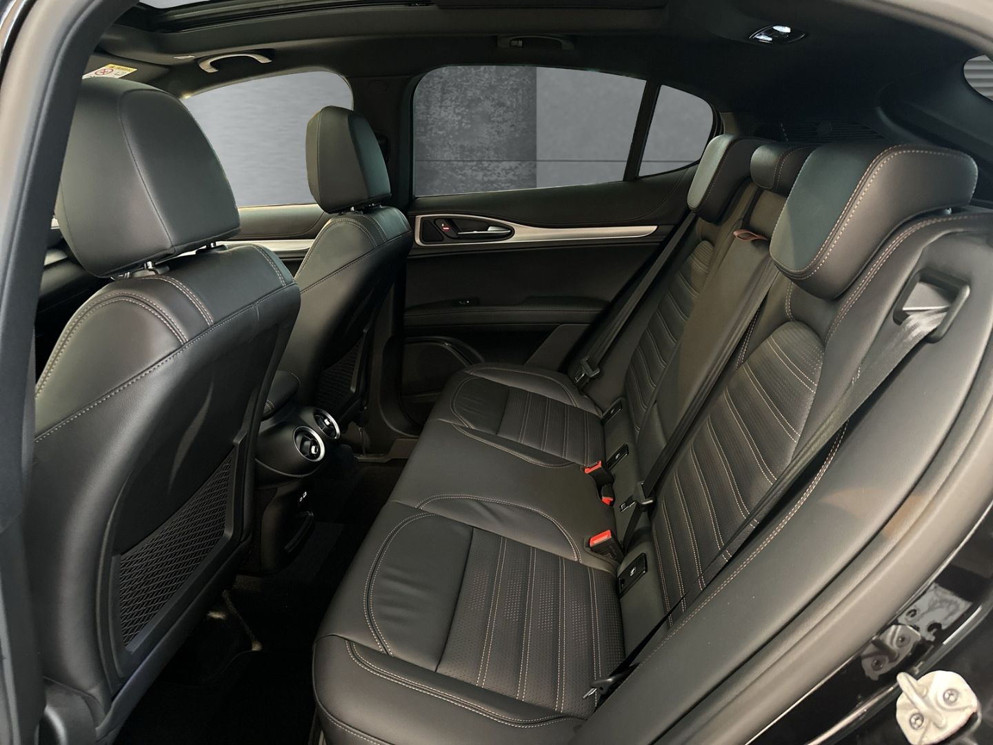 Alfa Romeo Stelvio - Bild 9